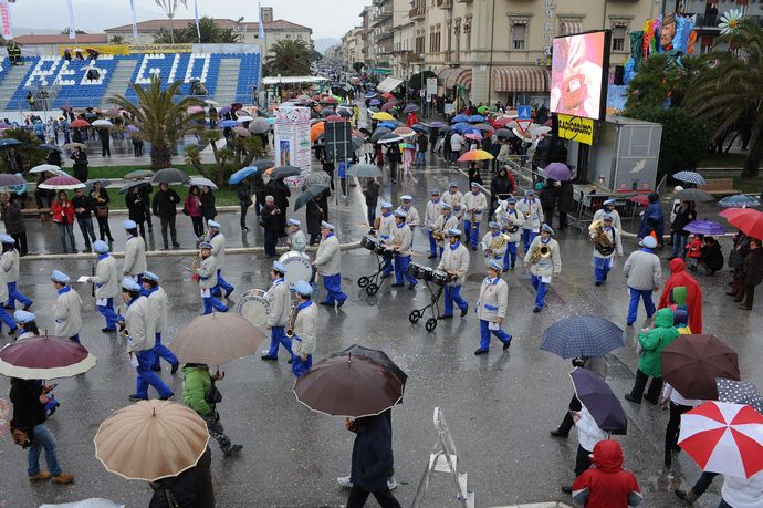 Ingrandisci la foto